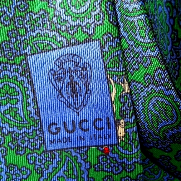 Authentic Gucci tie equestrian print - Picture 1 of 10